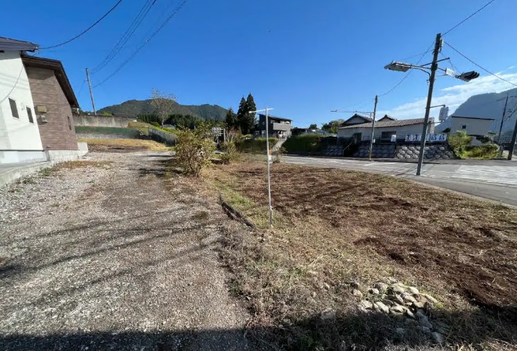  宮崎県日向市東郷町山陰字年ノ神辛389-3（東側）
