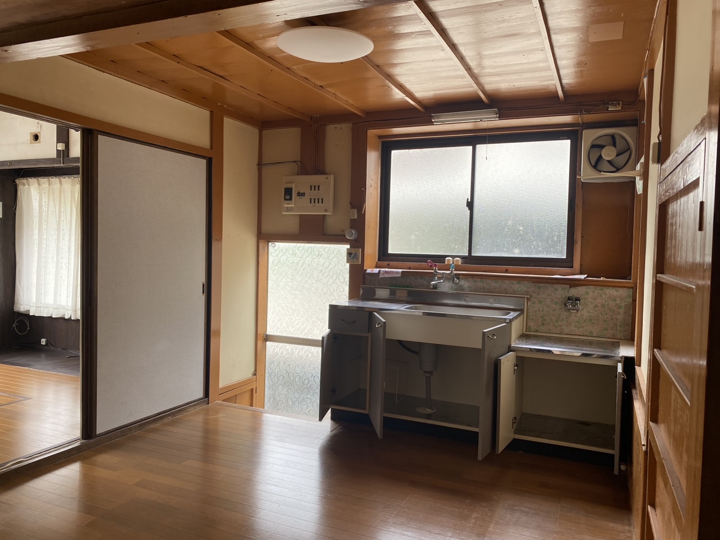 detached 大字三田井