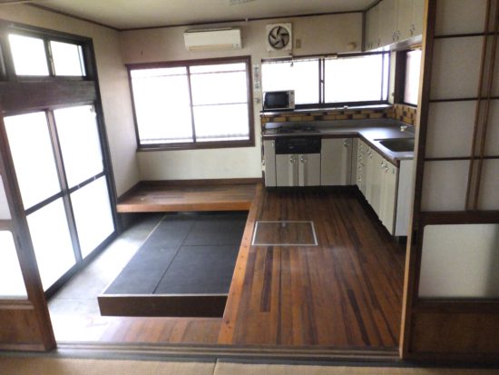 detached 大字向江