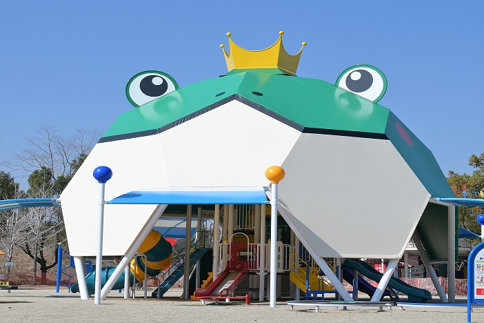 のじりこぴあカエル型巨大遊具イメージ